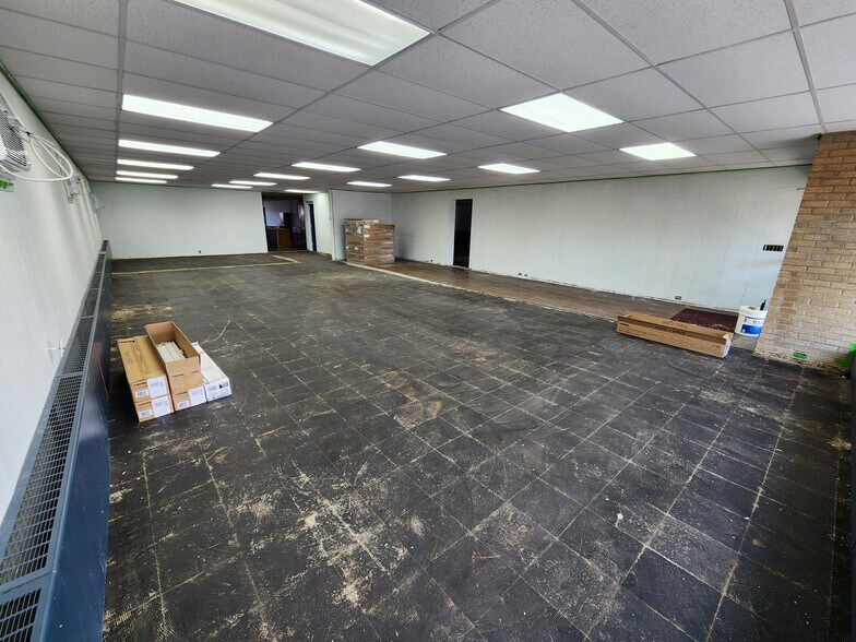 More Photos Of 3131 E Washington Ave, Madison Freestanding For Lease