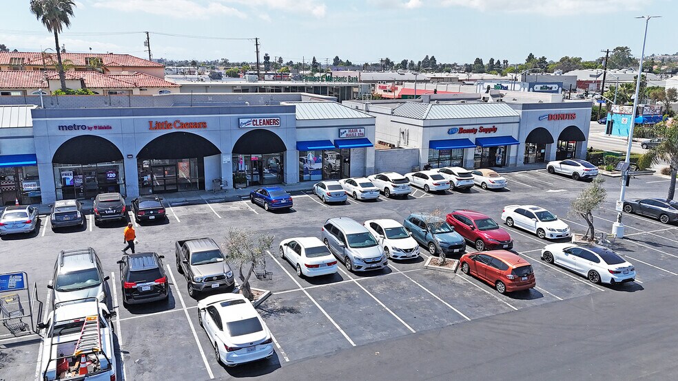 More Photos Of 3200-3300 E Anaheim St, Long Beach Unknown For Lease