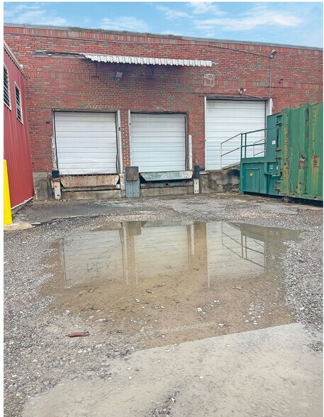 More Photos Of 594 Dr Ml King Jr Ave, Memphis Industrial For Sale