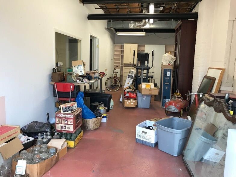 More Photos Of 26 Fitch St, Norwalk Warehouse For Lease