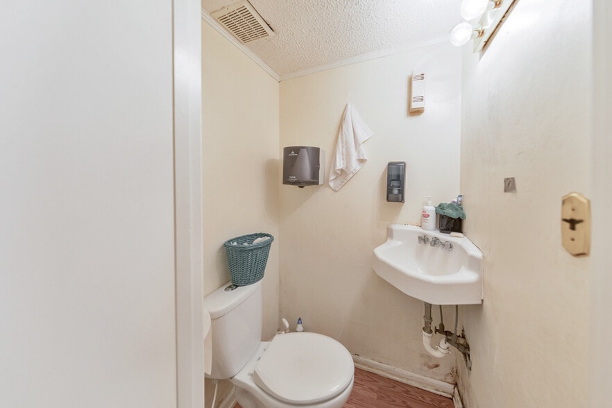 More Photos Of 1408 Canton Rd, Marietta Funeral Home For Sale