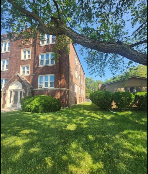 More Photos Of 1705 Oakman Blvd, Detroit Apartments For Sale
