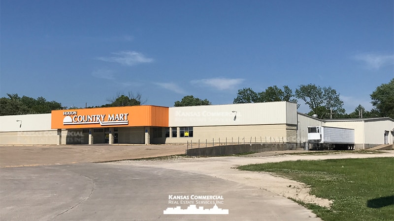 More Photos Of 112 US Highway 75, Holton Supermarket For Sale