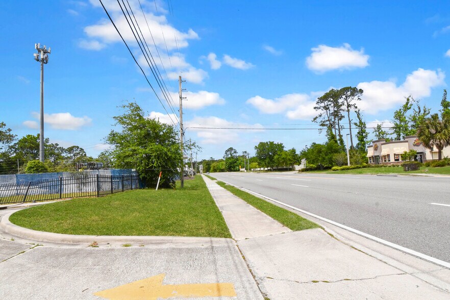 More Photos Of 1840 Dunn Ave, Jacksonville Medical For Lease