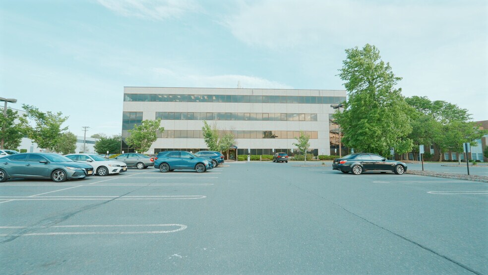 More Photos Of 242 Old New Brunswick Rd, Piscataway Office For Lease
