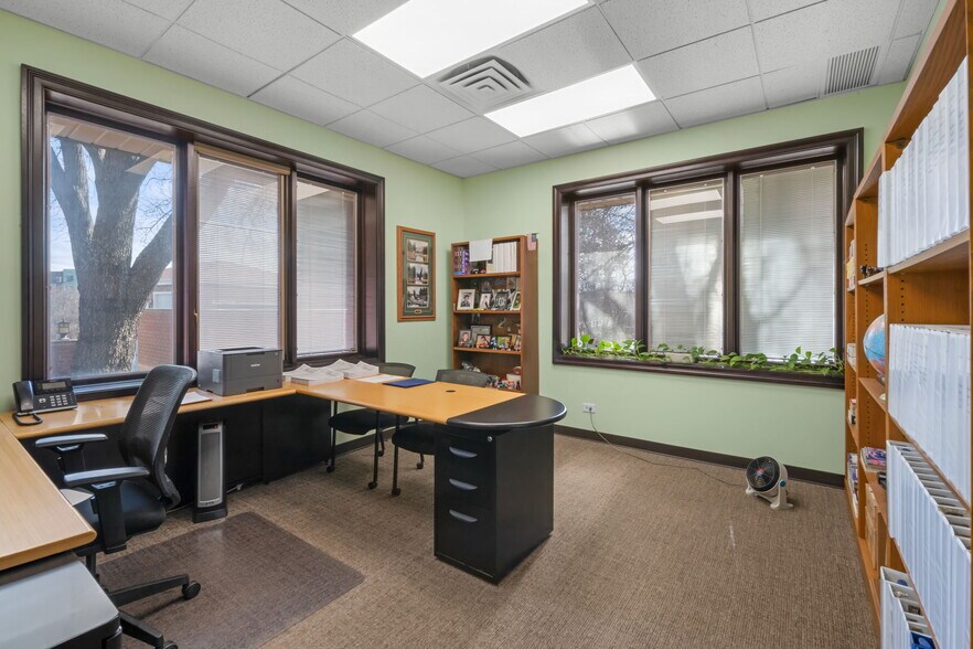 More Photos Of 1477 Barclay Blvd, Buffalo Grove Office For Sale