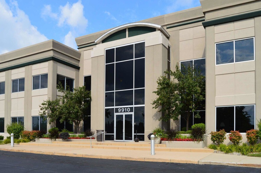 More Photos Of 9910 DuPont Circle Dr E, Fort Wayne Office For Lease