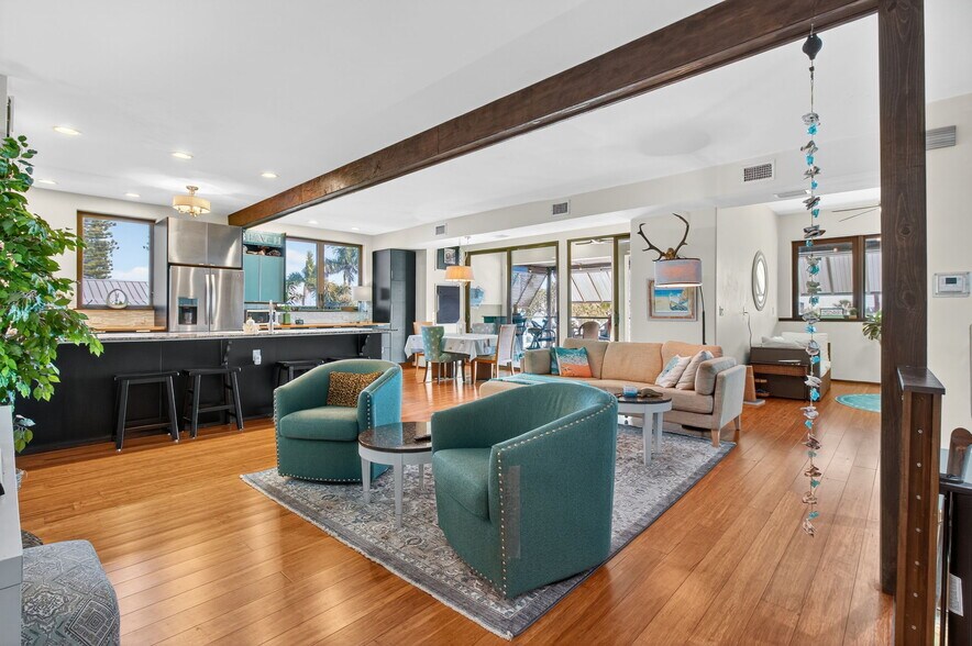 More Photos Of 5657 Shore S blvd, Gulfport Specialty For Sale