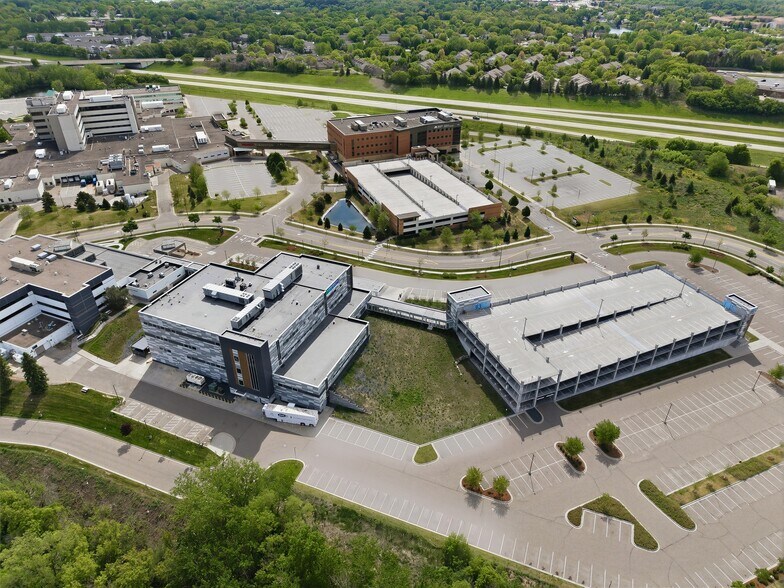 More Photos Of 14101 Fairview Dr, Burnsville Medical For Lease