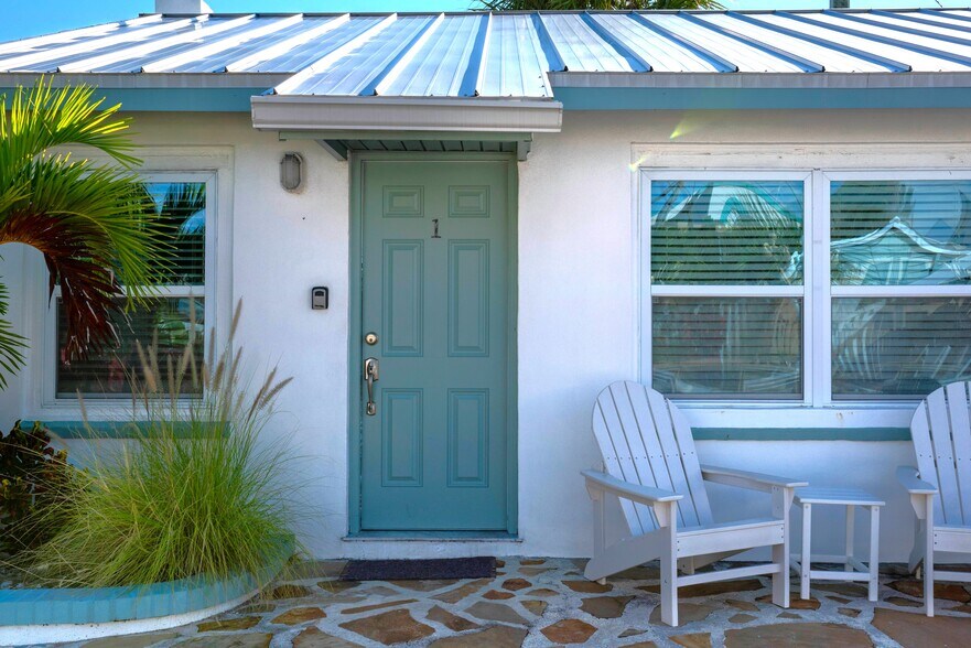 More Photos Of 12321 Gulf Blvd, Treasure Island Hospitality For Sale