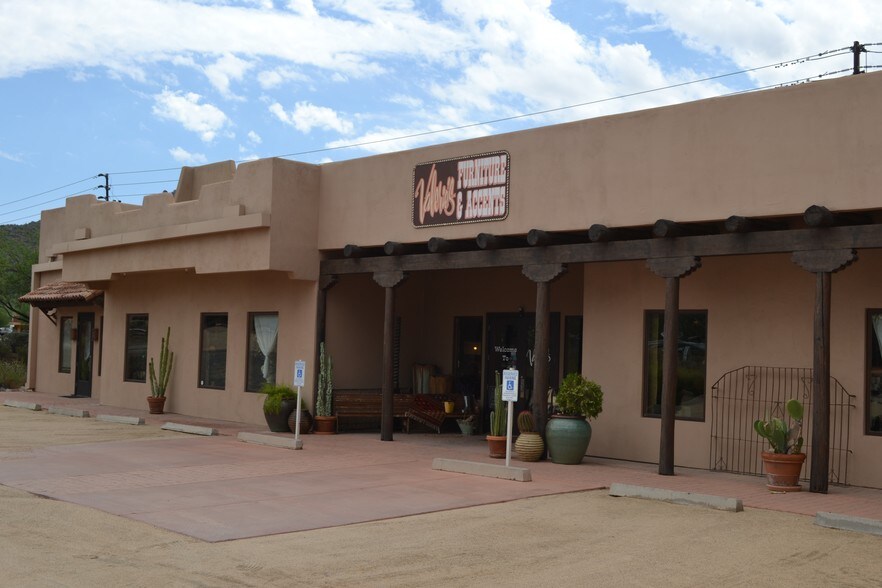 More Photos Of 6070 E Cave Creek Rd, Cave Creek Storefront Retail Office For Lease
