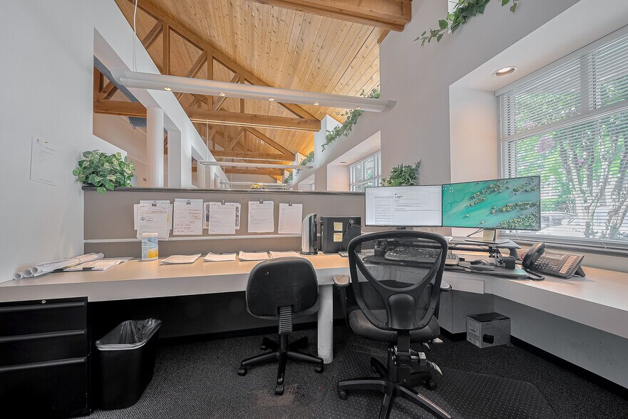 More Photos Of 19855 Greenwind Chase Dr, Houston Office For Sale