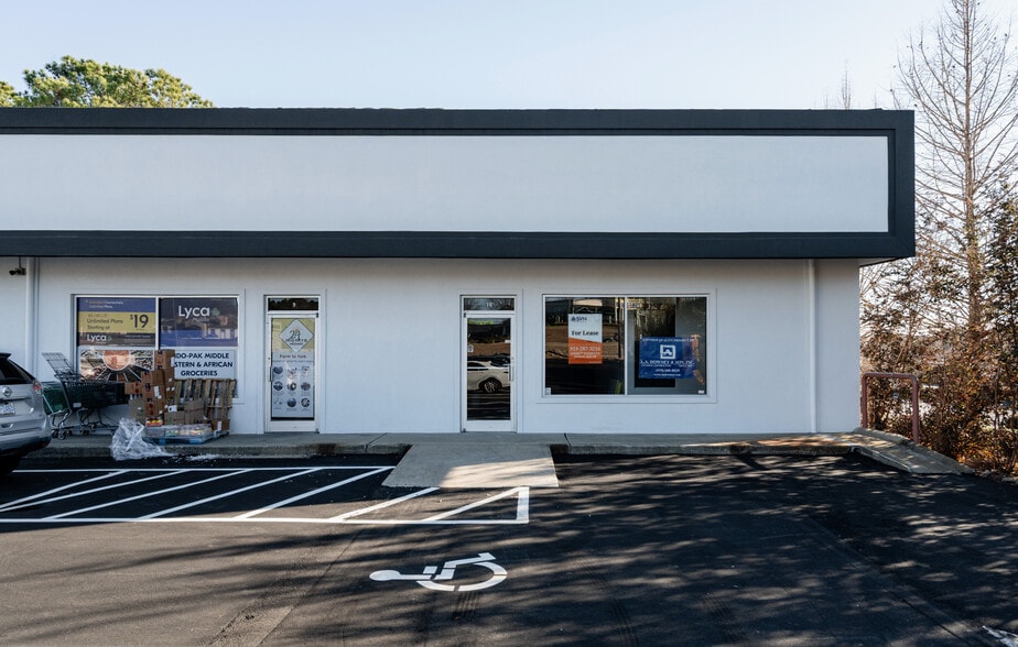 More Photos Of 4142 Durham Chapel Hill Blvd, Durham Freestanding For Lease