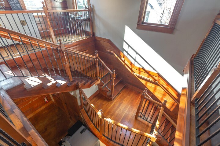 More Photos Of 1705-1717 Willamette Falls Dr, West Linn Storefront Retail Office For Lease