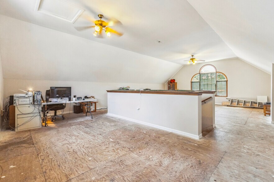 More Photos Of 205 Steelmanville Rd, Egg Harbor Township Self Storage For Sale