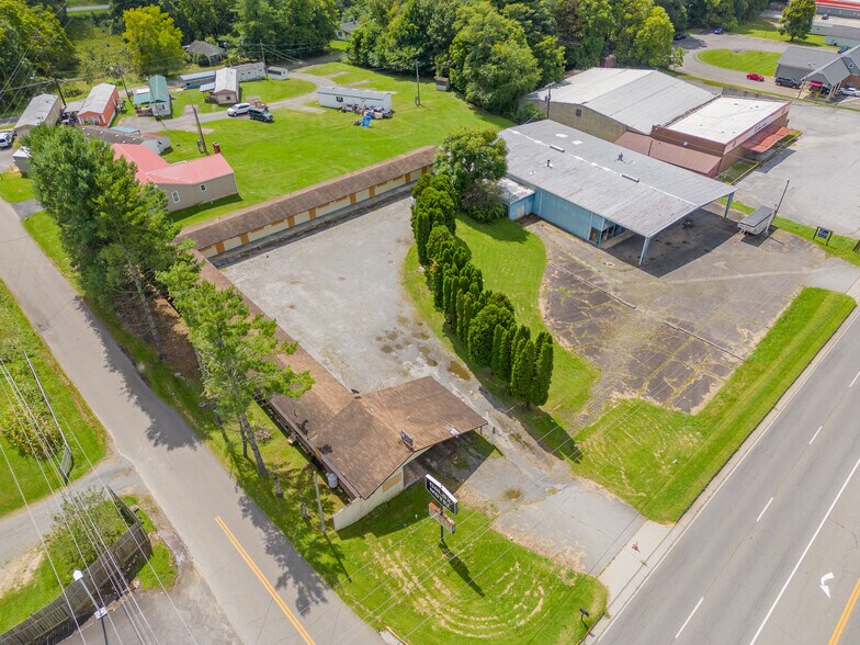 More Photos Of 549 E Stuart Dr, Galax Hotel For Sale