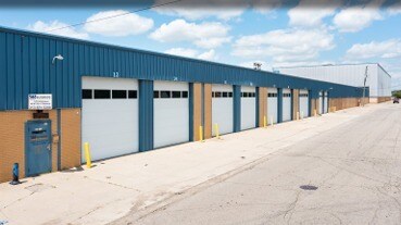 More Photos Of 1578-1732 Howard St, Lincoln Park Industrial For Sale