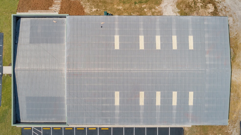 More Photos Of 1982 Us-1, Graniteville Showroom For Sale