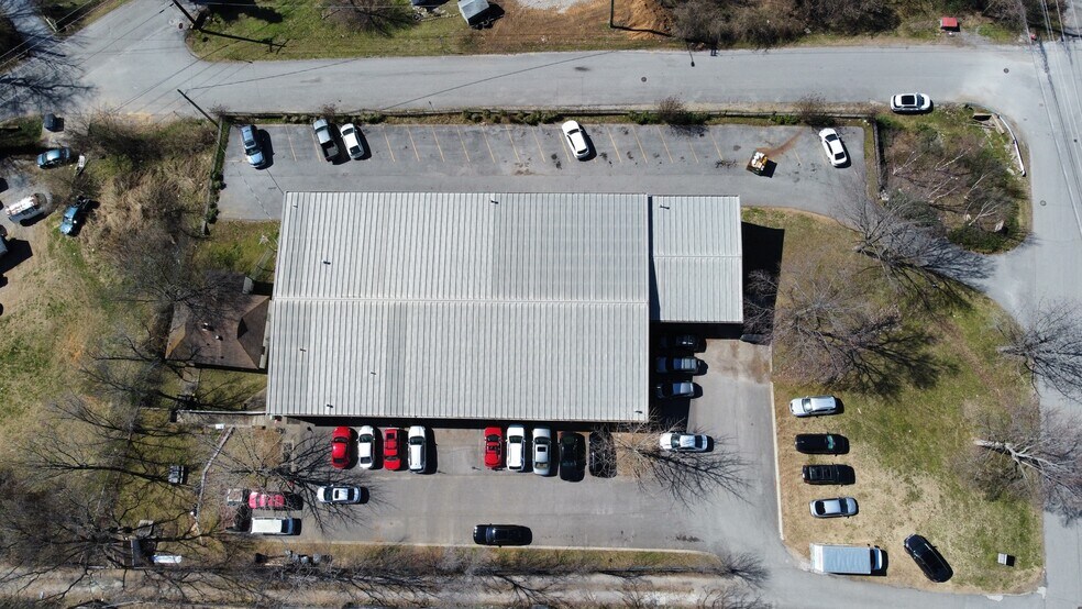 More Photos Of 2101 Dunn Ave, Nashville Warehouse For Sale