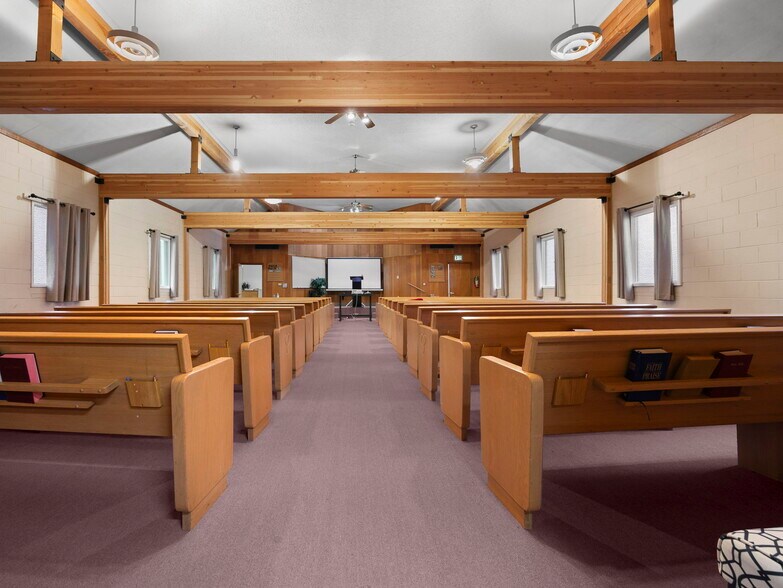 More Photos Of 39590 Pioneer blvd, Sandy Religious Facility For Sale