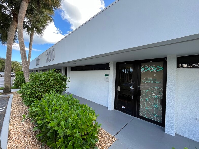 More Photos Of 16244 S Military Trl, Delray Beach Medical For Lease