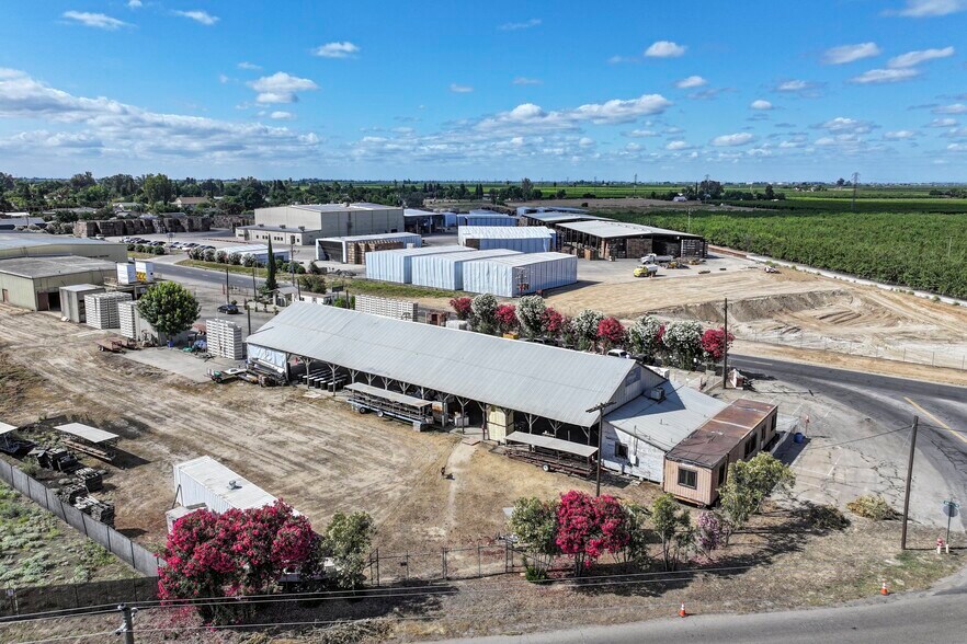 More Photos Of 5054 Portola ave, Del Rey Warehouse For Sale
