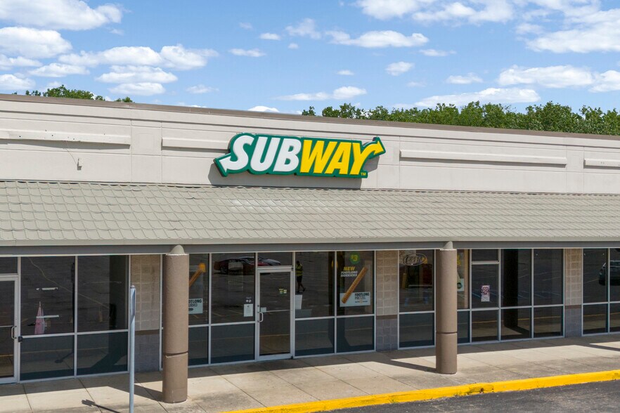 More Photos Of 2100-2202 N Park Rd, Connersville Unknown For Lease