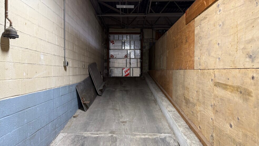 More Photos Of 1350 Balata St, Easton Warehouse For Sale
