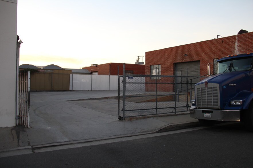 More Photos Of 1522 W 135th St, Gardena Manufacturing For Sale