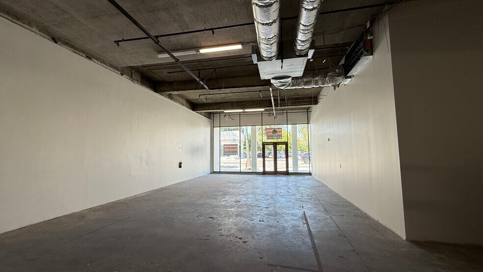 More Photos Of 9300 Wilshire Blvd, Beverly Hills Office For Sale