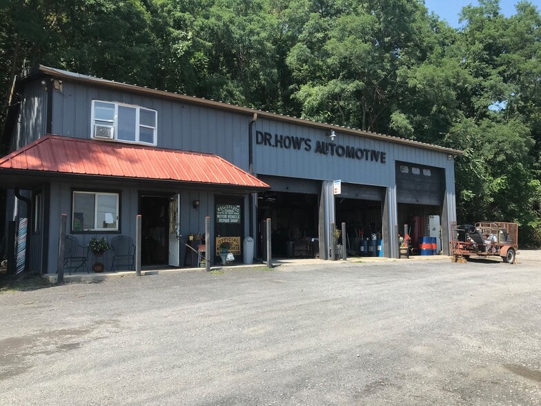 More Photos Of 12753 State Route 9W, West Coxsackie Auto Repair For Sale