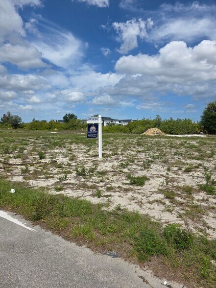 More Photos Of 1419 4th Terrace Ter, Cape Coral Land For Sale