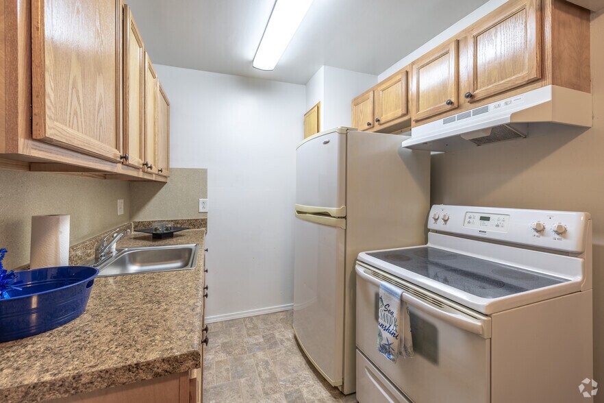 More Photos Of 18045-18123 Lahser Rd, Detroit Apartments For Sale