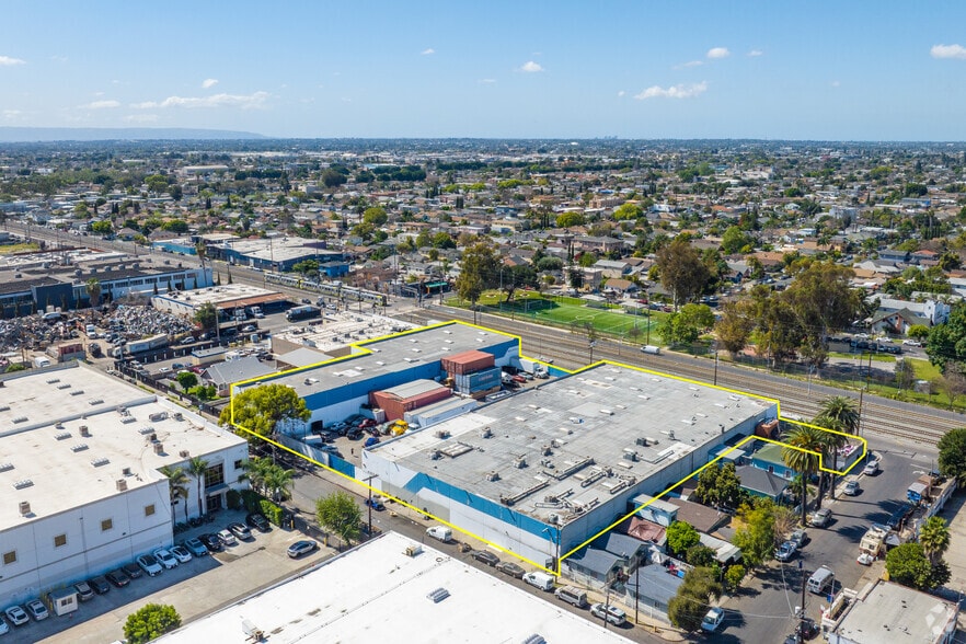 More Photos Of 4801 Staunton Ave, Los Angeles Industrial For Sale