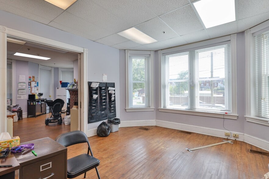 More Photos Of 541 Seneca St, Fountain Hill Healthcare For Sale