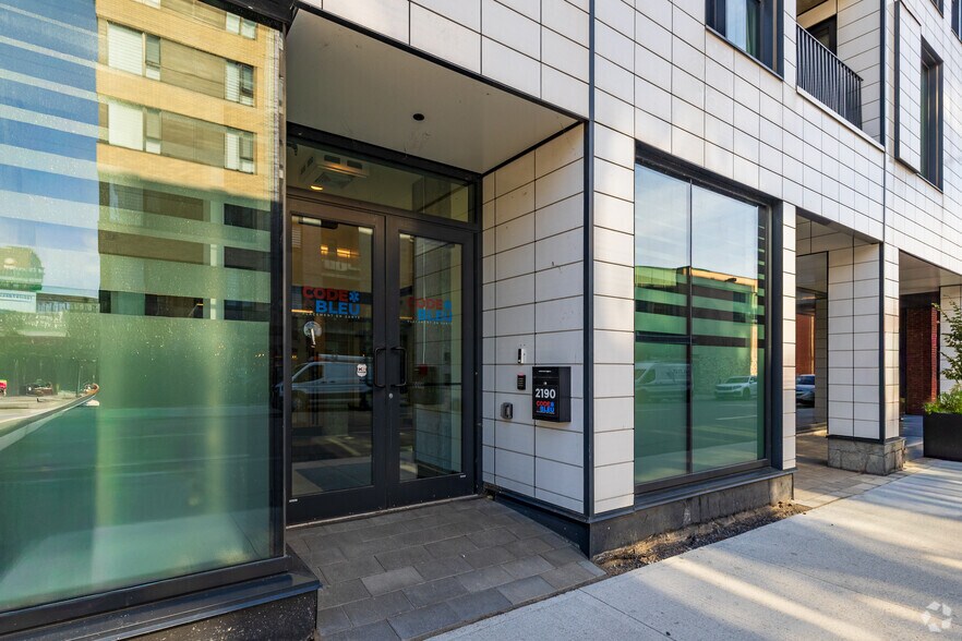 More Photos Of 2150 Rue Sainte-Catherine E, Montréal Apartments For Lease