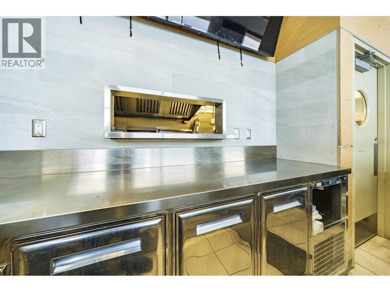 More Photos Of 4000 No. 3 Rd, Richmond Storefront Retail Office For Sale