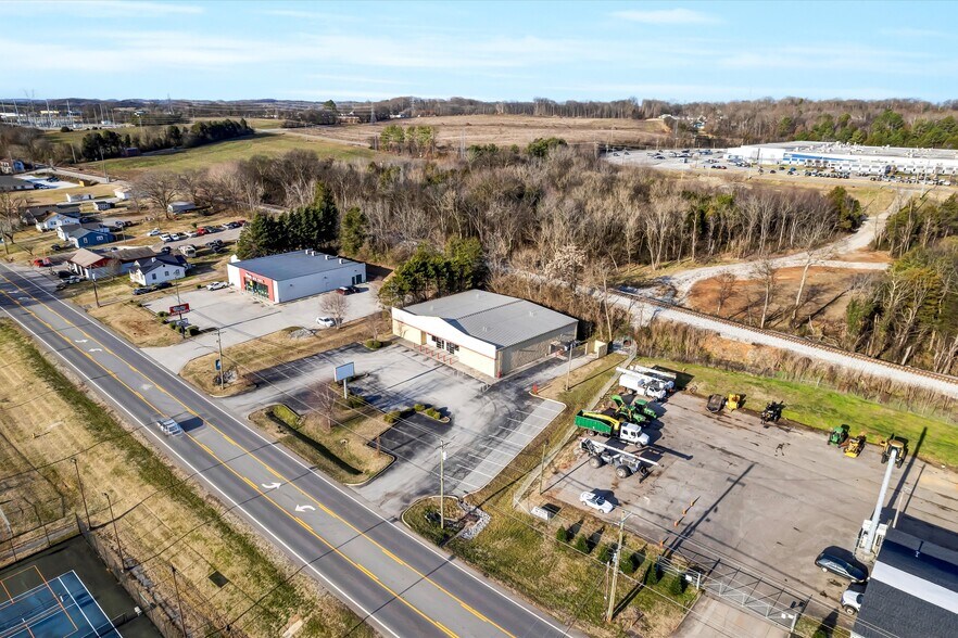 Primary Photo Of 1046 Mulberry St, Loudon Freestanding For Lease