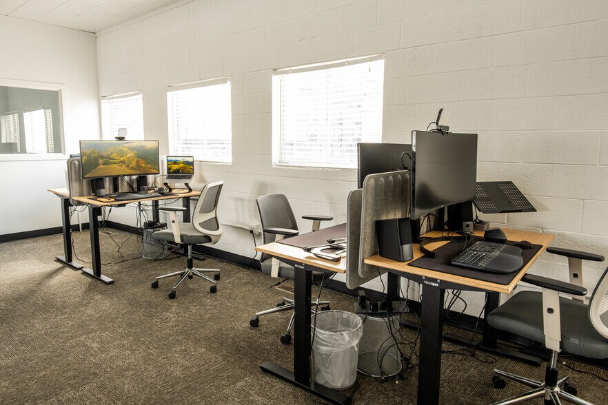 More Photos Of 2174 S Main St, Salt Lake City Manufacturing For Lease