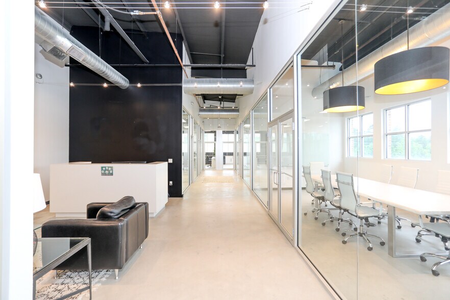 More Photos Of 525 Woodland Square Blvd, Conroe Coworking Space