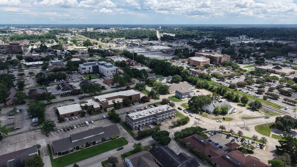 More Photos Of 7423 Picardy Ave, Baton Rouge Medical For Sale