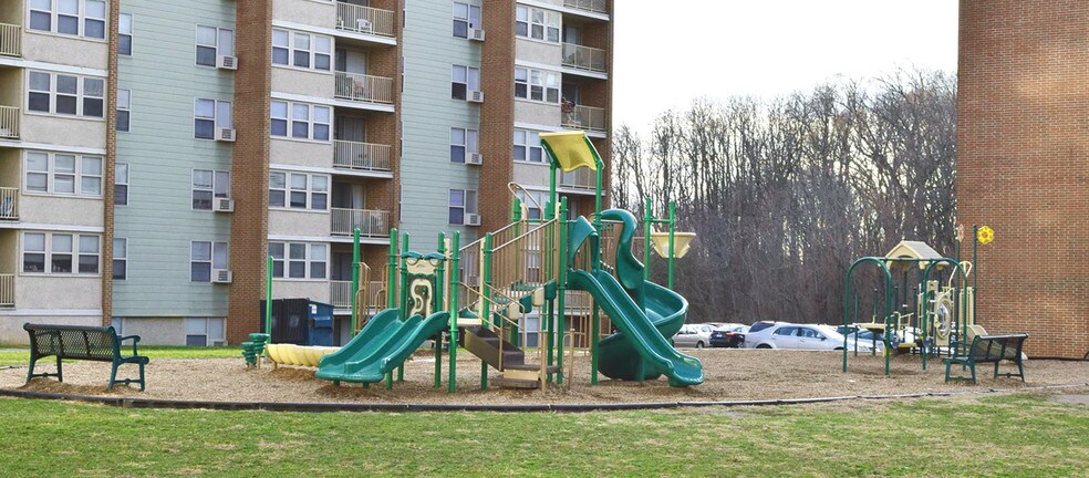 More Photos Of 220 S Lenola Rd, Maple Shade Township Apartments For Sale