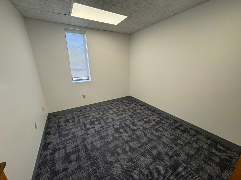 More Photos Of 110 Winn St, Woburn Office For Lease