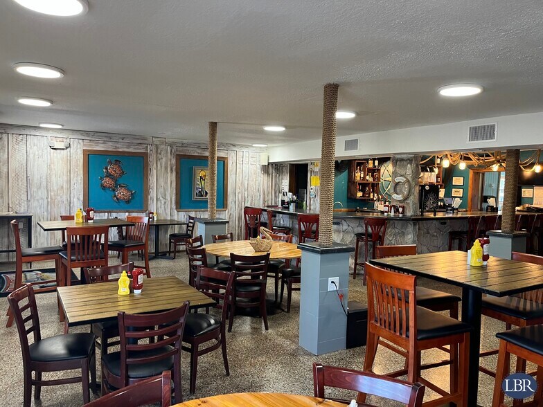 More Photos Of 5370 N Cocoa Blvd, Cocoa Restaurant For Lease