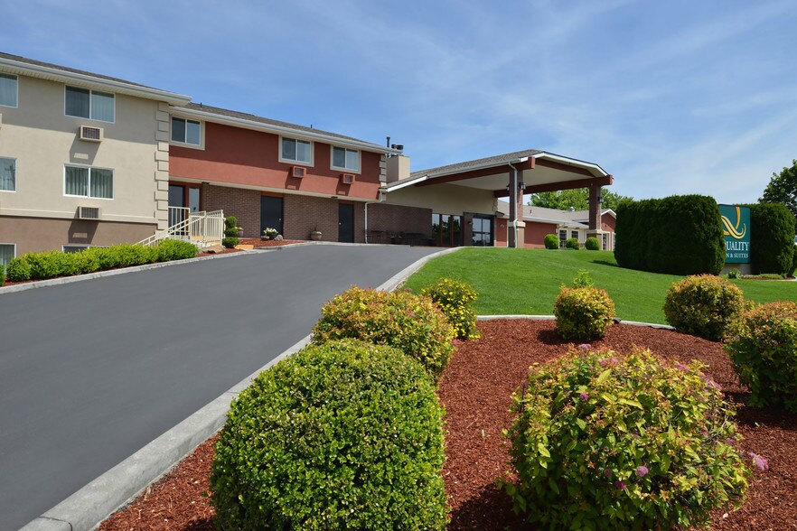 More Photos Of 520 N 2nd Ave, Walla Walla Hotel For Sale