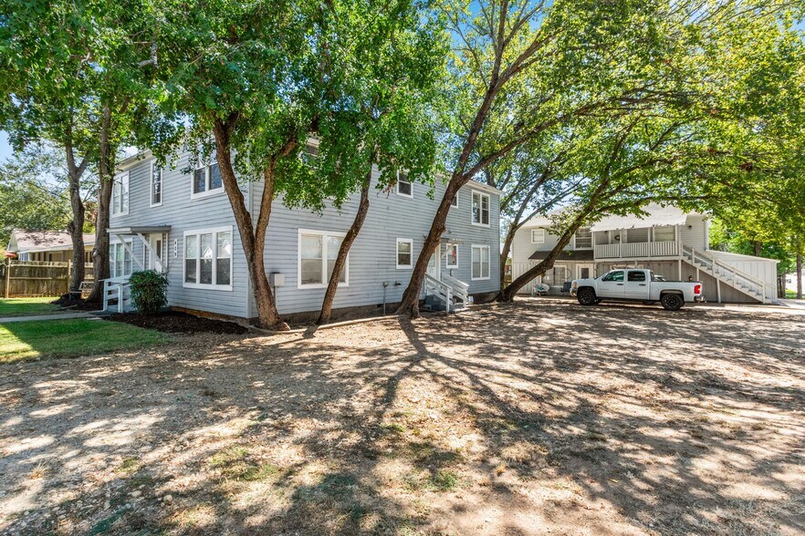 More Photos Of 409 E Austin St, Bellville Apartments For Sale