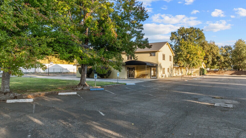 More Photos Of 355 Panama Ave, Chico Flex For Sale