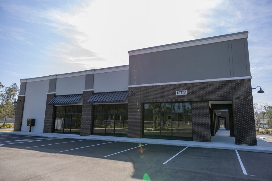 More Photos Of 12741 Yellow Bluff Rd, Jacksonville Storefront Retail Office For Lease