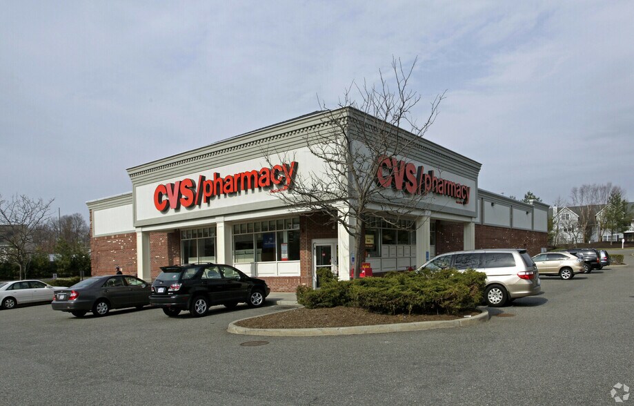 More Photos Of 111 Terry Rd, Smithtown Drugstore For Sale