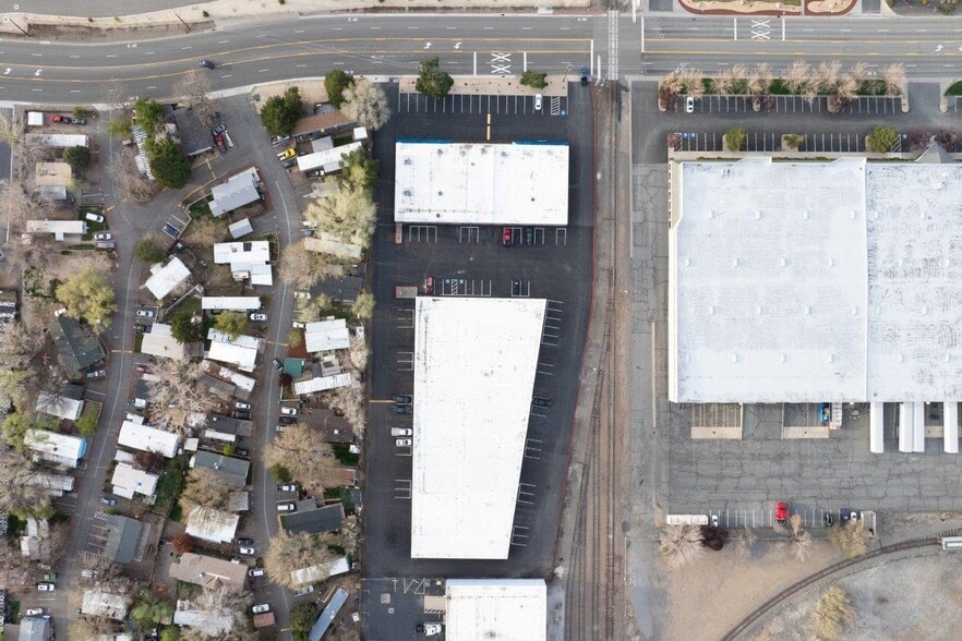 More Photos Of 755 E Greg St, Sparks Light Distribution For Lease